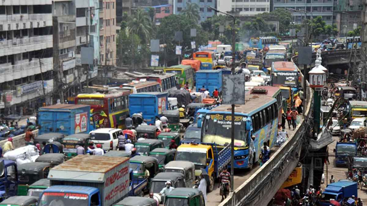 যানজটের সমাধান খোঁজার নির্দেশ প্রধান উপদেষ্টার