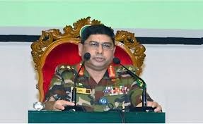 সেনাপ্রধানের 'অন্তর্বর্তী সরকারকে' সমর্থনের ঘোষণা