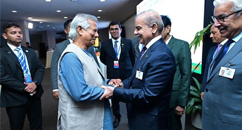 সার্ক পুনরুজ্জীবনে পাকিস্তানের সহায়তা চেয়েছেন ইউনূস