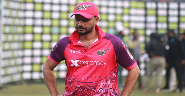 বিপিএল: জোরপূর্বক মালিকানা নেওয়ার অভিযোগে মাশরাফির বিরুদ্ধে মামলা