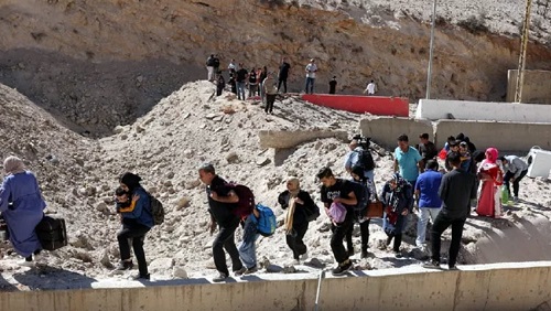 বাংলাদেশিরা লেবাননে আশ্রয়কেন্দ্রে যাচ্ছেন