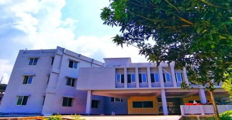 কুবি শিক্ষার্থীর বিরুদ্ধে 'সিনিয়র প্রভাব খাটিয়ে' হলে সীট দখলের অভিযোগ