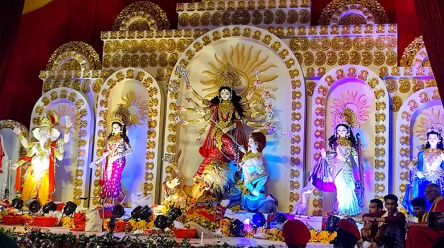 দুর্গাপূজার চতুর্থ দিন, আজ মহানবমী