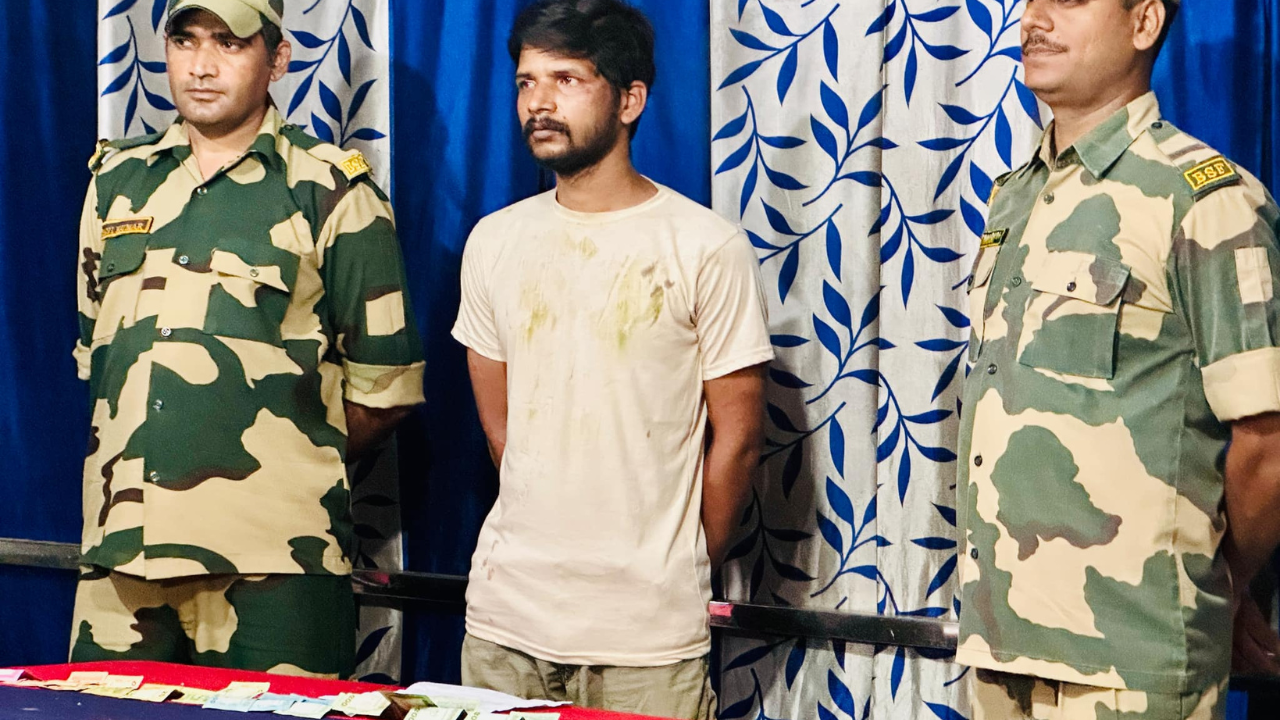 বাংলাদেশী যুবককে সাড়ে চার ঘন্টা পর ফেরত দিয়েছে বিএসএফ