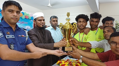 গোপালগঞ্জে  গ্রীষ্মকালীন ক্রীড়া প্রতিযোগিতার পুরস্কার বিতরণ