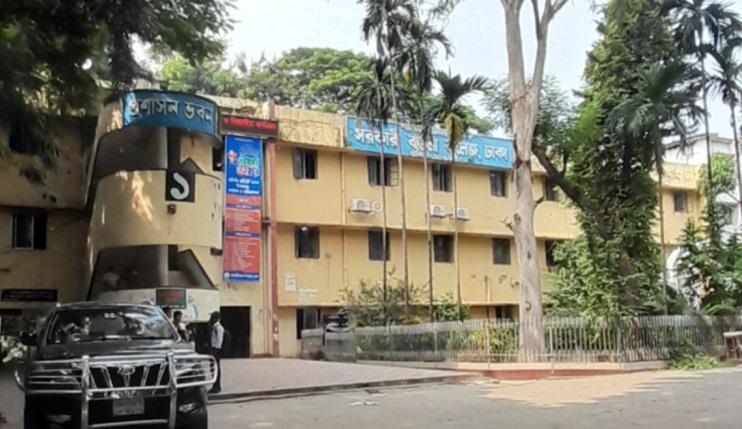 সন্ত্রাসীদের ছুরিকাঘাতে বাঙলা কলেজ শিক্ষার্থীর মৃত্যু