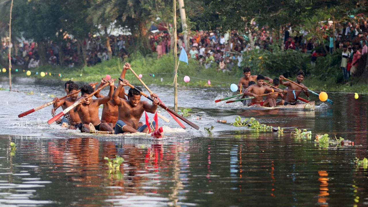 গ্রামীণ খেলা ভেলাবাইচ