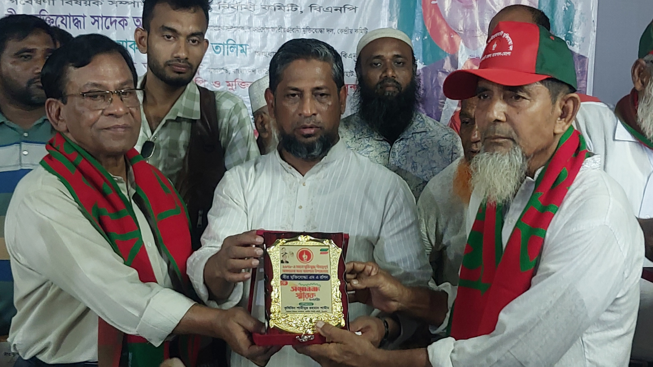 গণতন্ত্রের হত্যাকারীরা আজ দেশ ছেড়ে পালিয়েছে