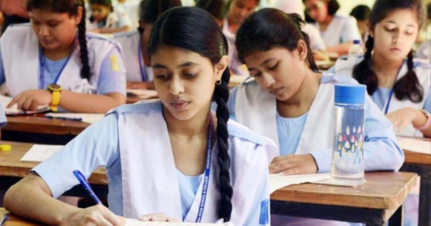 পিছিয়ে যাচ্ছে আগামী বছরের এসএসসি-এইচএসসি পরীক্ষা