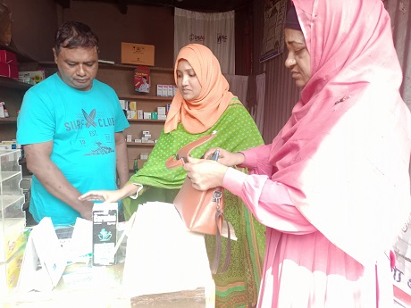 নল‌ছি‌টি‌তে ভোক্তা অধিদপ্তরের অভিযানে ফা‌র্মেসী‌তে জরিমানা