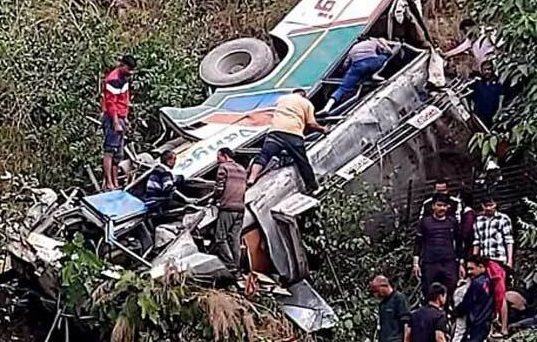 ভারতে বাস খাদে, ৭ জন নিহত ও আহত অনেক