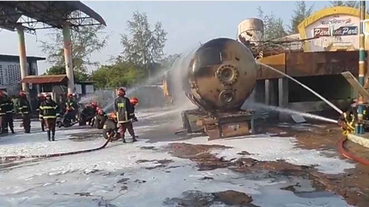 ময়মনসিংহে ফিলিং স্টেশনে অগ্নিকাণ্ড, নিহত ১