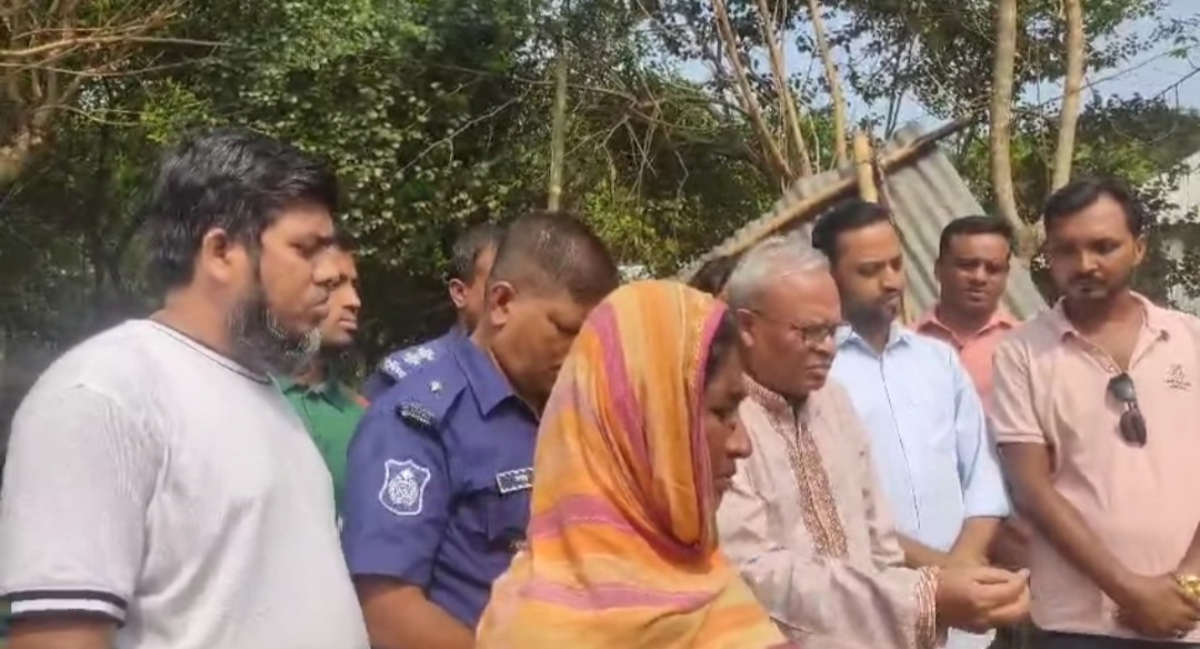 তারেক জিয়ার নির্দেশে ফরিদপুরের সেই বিধবার পাশে বিএনপি নেতারা