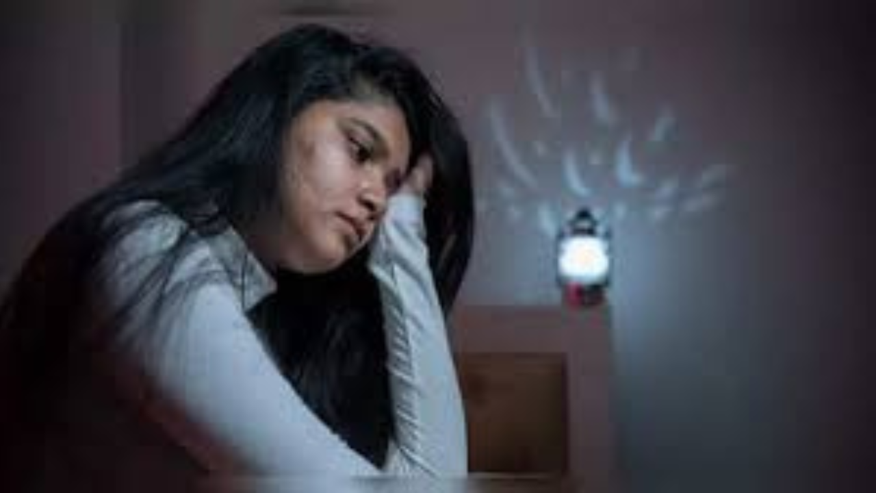 কেন আপনাকে বয়সের চেয়েও বয়স্ক দেখায়