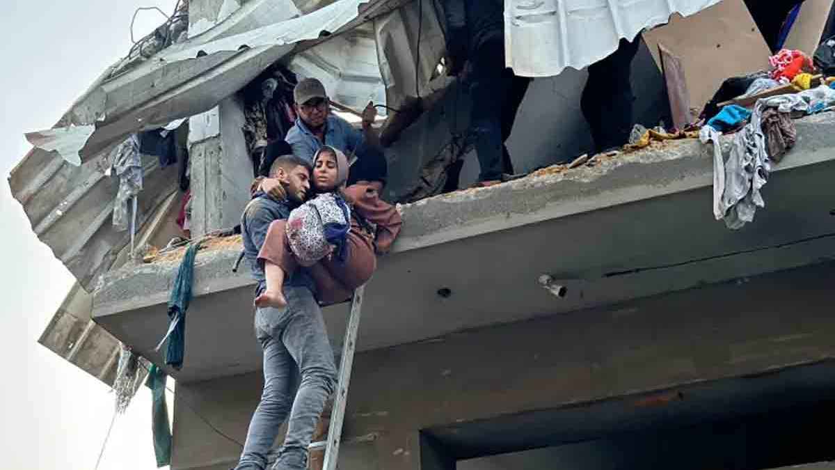 গাজায় প্রাণহানি সাড়ে ৪৩ হাজার ছাড়াল, ৭০ শতাংশই নারী-শিশু