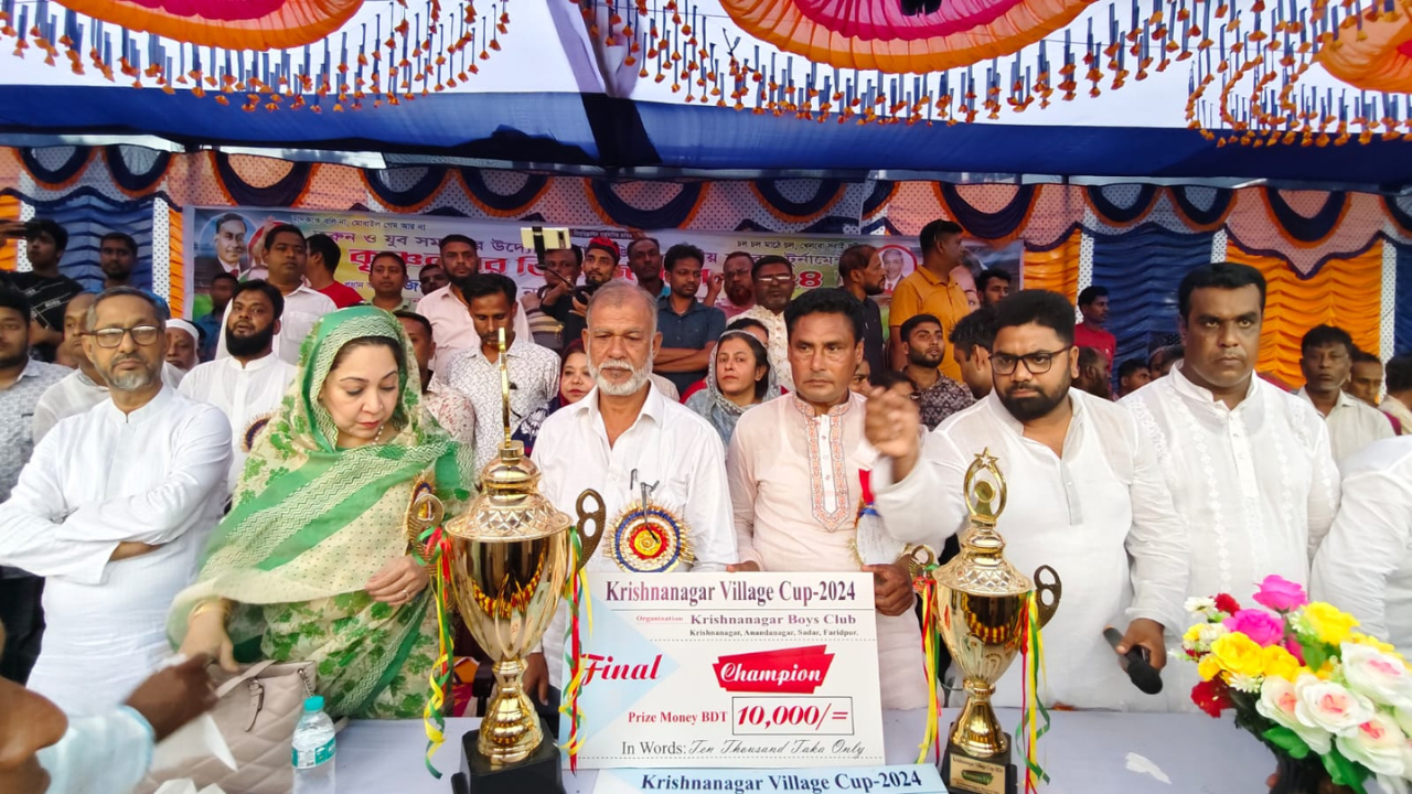 ফরিদপুরে ফুটবল টুর্নামেন্টের ফাইনাল অনুষ্ঠিত