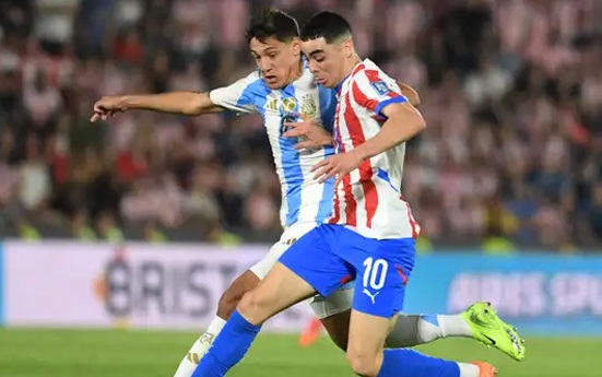 প্যারাগুয়ের কাছে হেরে গেল আর্জেন্টিনা