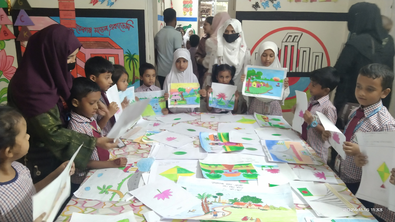 সুন্দর হাতের লেখা উৎসবে শিশু শিক্ষার্থীরা