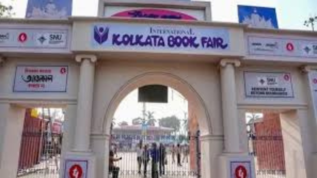 ২৮ বছর পর কলকাতার বইমেলায় ‘অনিশ্চিত’ বাংলাদেশ