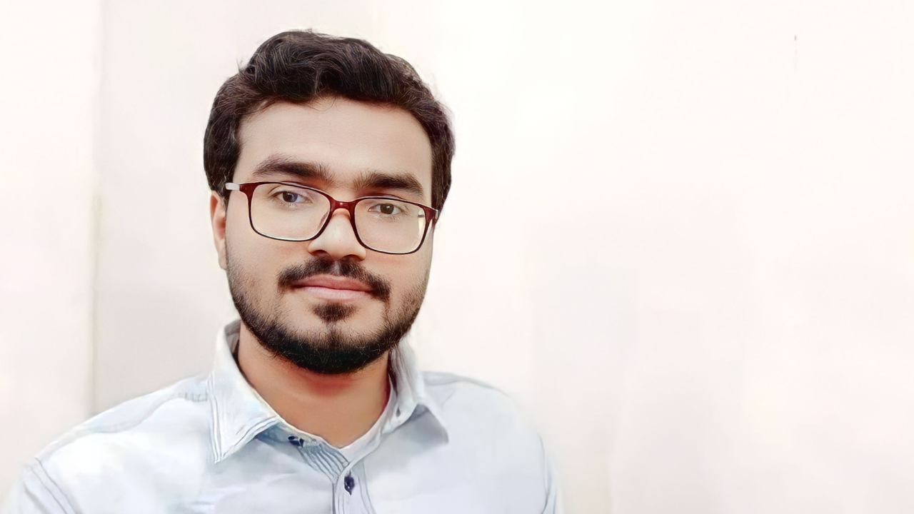 শিশির আসাদ- তরুণ উদ্যোক্তা এবং দ্য ফিউচার বাংলাদেশের প্রতিষ্ঠাতা