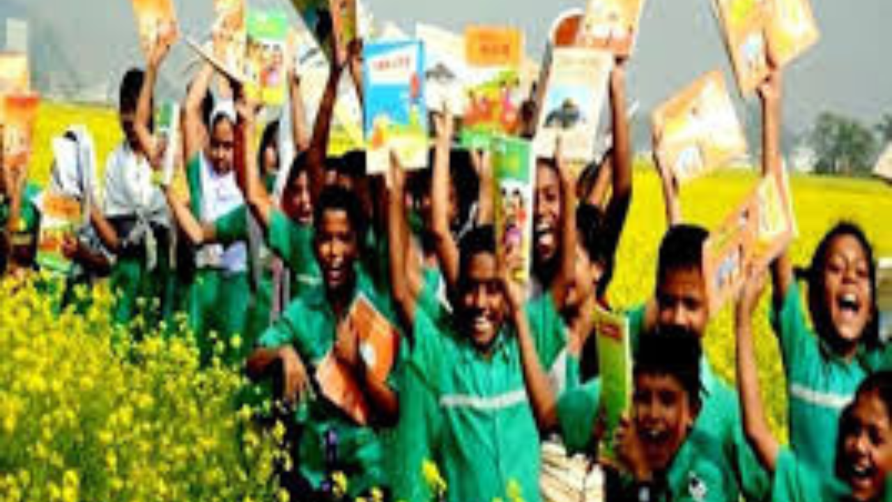 শঙ্কায় ১ জানুয়ারির বই উৎসব,ছাপায় পিছিয়ে এনসিটিবি