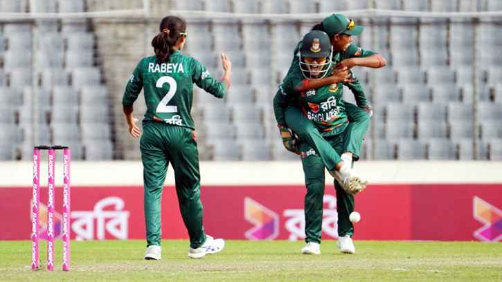 আইরিশদের উড়িয়ে সবচেয়ে বড় জয়ের রেকর্ড বাংলাদেশের