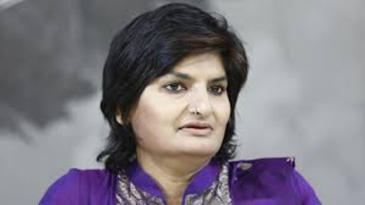 সাংবাদিক মুন্নী সাহা গ্রেপ্তার