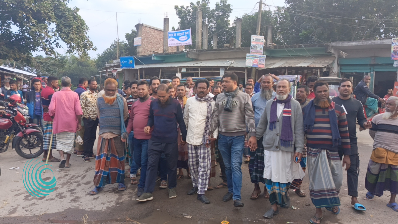 সালথার মাঝারদিয়ায় বিএনপির আনন্দ মিছিল