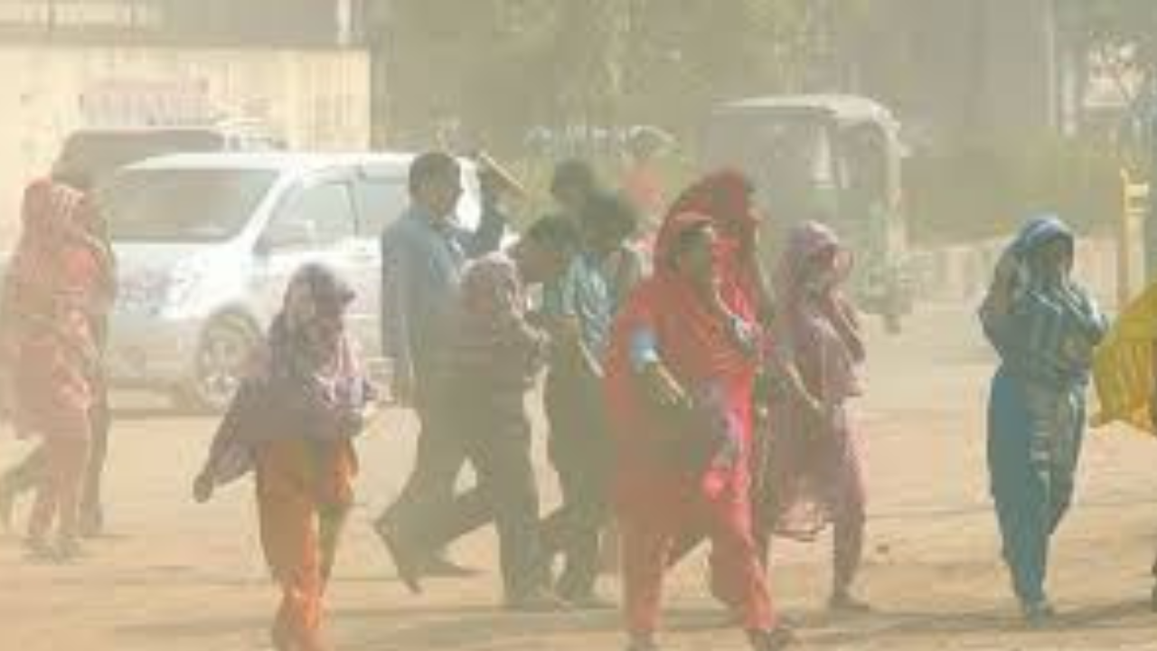 বিশ্বের দূষিত শহরের তালিকায় সবার ওপরে ঢাকা