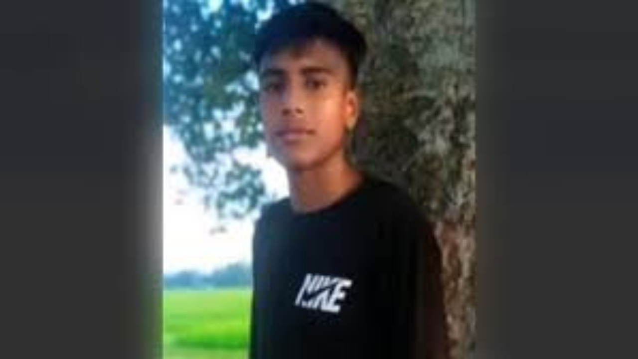 পরীক্ষার হল থেকে বের করে দেওয়ায় অভিমানে না ফেরার দেশে মাহফুজুর