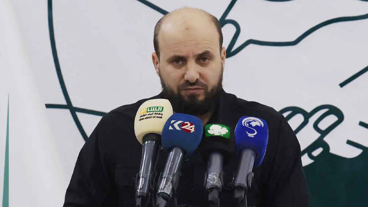 সিরিয়ায় অন্তর্বর্তী সরকারের প্রধান হতে যাওয়া কে এই বশির?