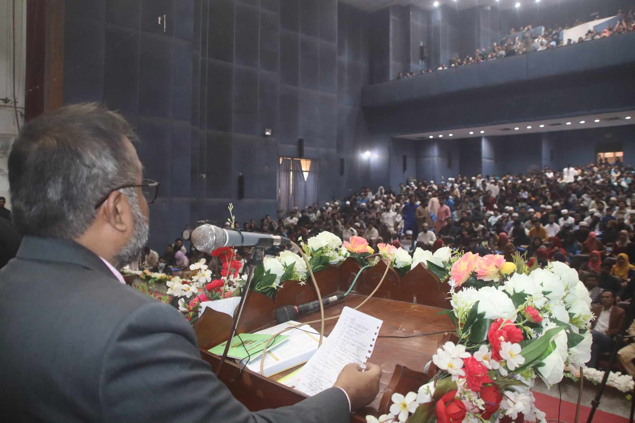 নবীন শিক্ষার্থীদের বরণ করে নিলো ইবি