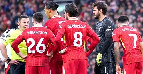 শেষ সময়ের গোল: কোনোমতে হার এড়ালো লিভারপুল