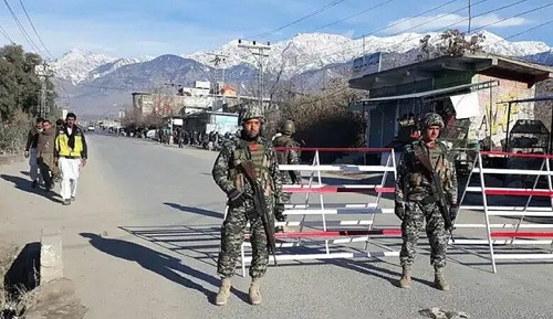 পাকিস্তানে তালেবানের হামলায় ১৬ সেনা নিহত