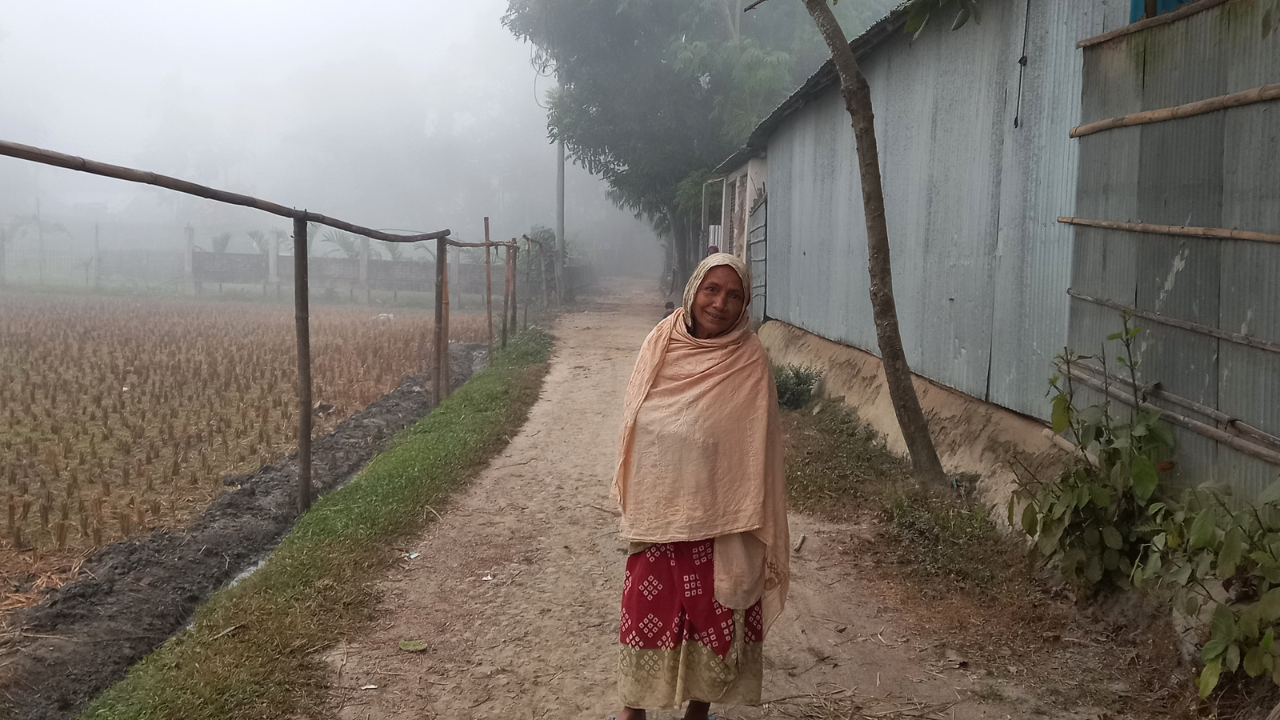 কুড়িগ্রামে শীতে, বিপাকে হতদরিদ্র ও ছিন্নমূল মানুষেরা