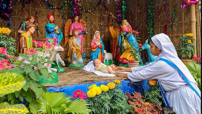 আজ বড়দিন, গির্জায় গির্জায় প্রার্থনা