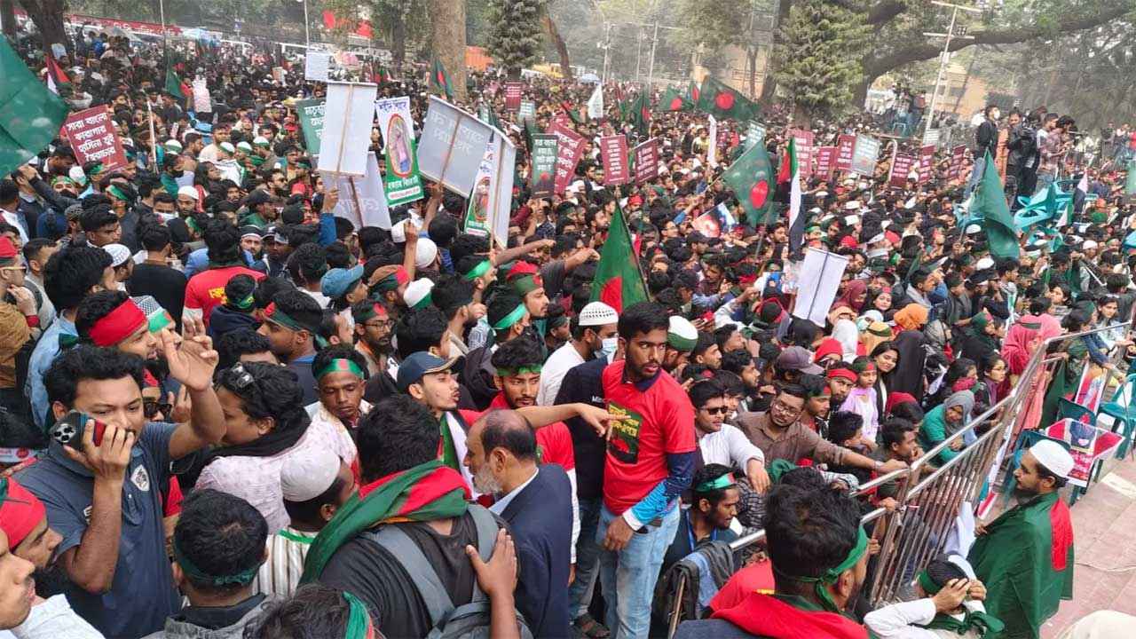 হাসিনাকে দেশে এনে বিচারের দাবি মার্চ ফর ইউনিটিতে