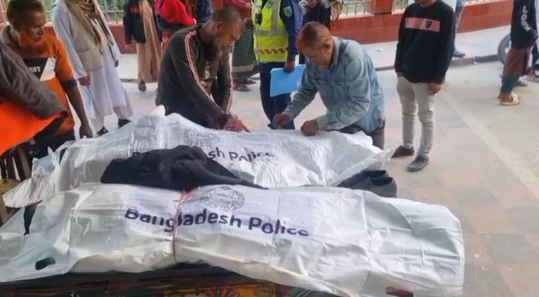 ভাঙ্গায় বাস-ট্রাকের  মুখোমুখি সংঘর্ষে চালক সহ ২ জন নিহত, আহত ৩