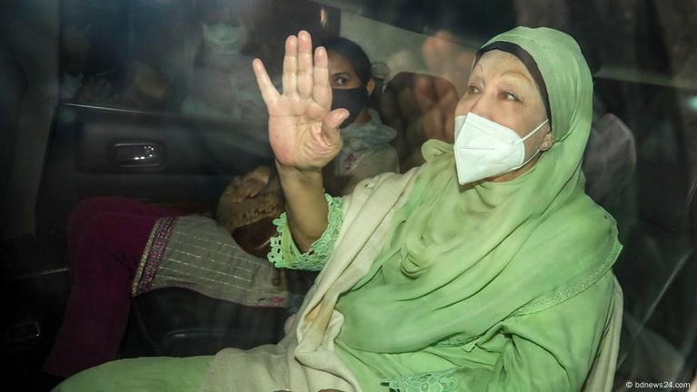 সোমবার এয়ার অ্যাম্বুলেন্সে লন্ডন যাবেন খালেদা জিয়া