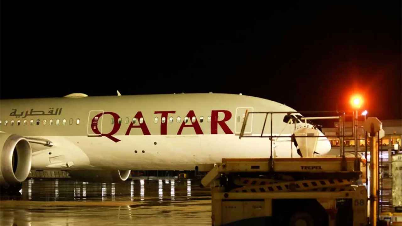 খালেদাকে লন্ডন নিতে কাতার আমিরের বিশেষ এয়ার অ্যাম্বুলেন্স ঢাকায়