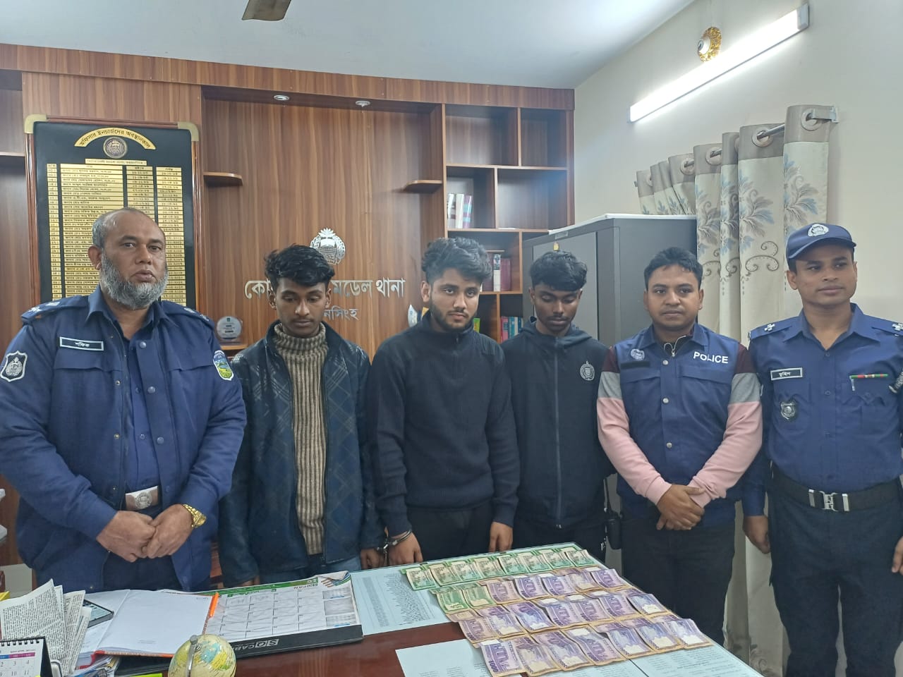 টিউশনিতে যেয়ে অপহরণের শিকার বাকৃবি শিক্ষার্থী, প্রক্টরিয়াল বডির সহায়তায় আটক ৩