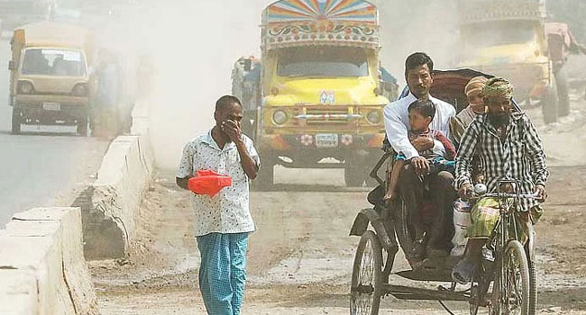 বায়ু দূষণে বিশ্বের শীর্ষে ঢাকা