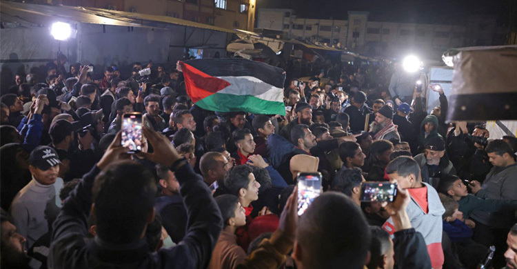 গাজায় আজ থেকেই যুদ্ধবিরতি, ঘরে ফেরার অপেক্ষা