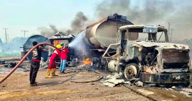 তেলের ট্যাংকার উল্টে বিস্ফোরণ, নিহত ৭০