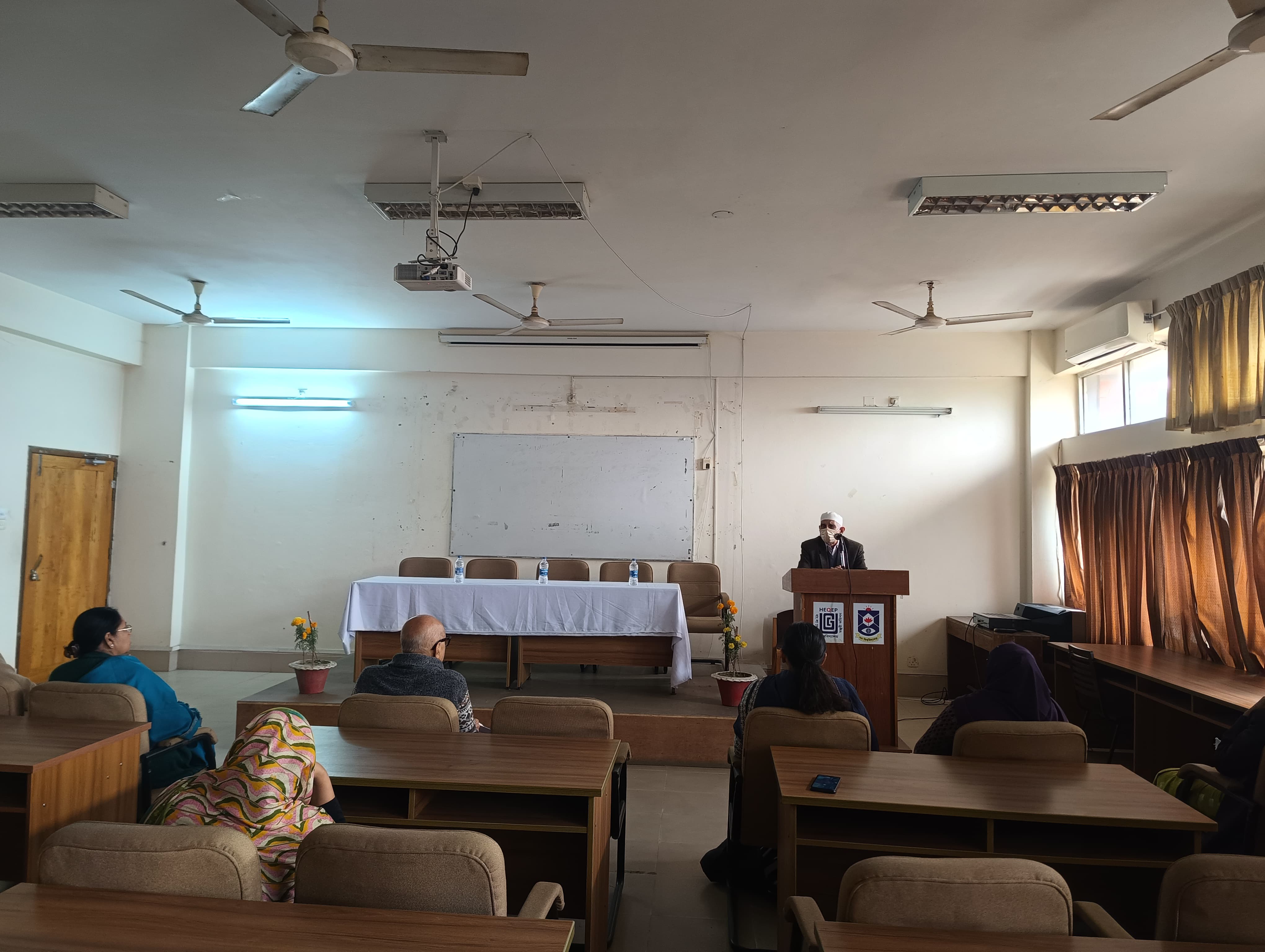 গণ বিশ্ববিদ্যালয়ে 'জাতির আত্মনির্ভরতার প্রশ্ন' শীর্ষক সেমিনার অনুষ্ঠিত