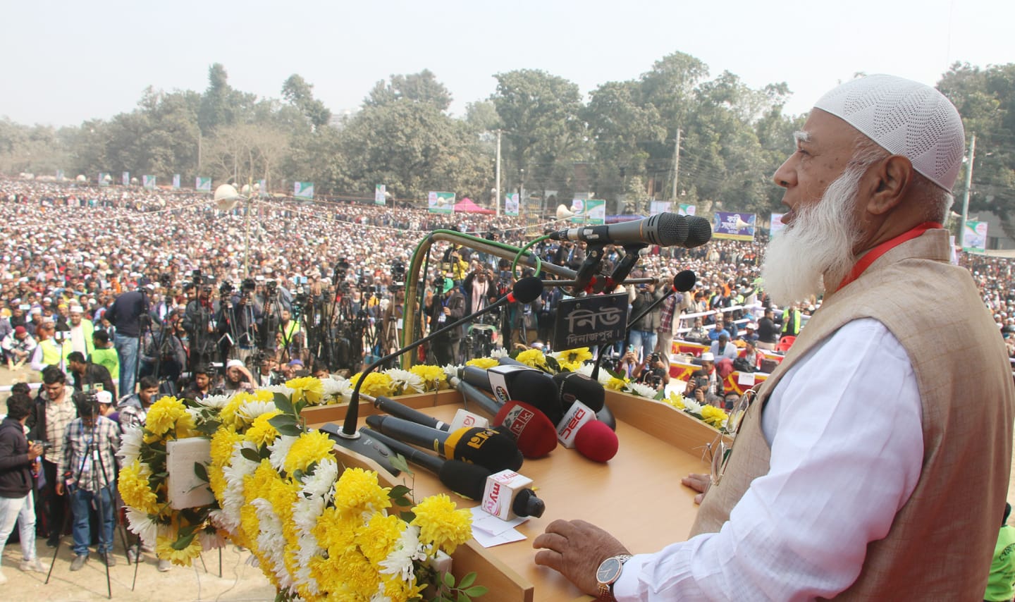 শান্তি সাম্য ও মানবিকতার দাওয়াত নিয়ে ঘরে ঘরে পৌঁছে দিতে হবে
