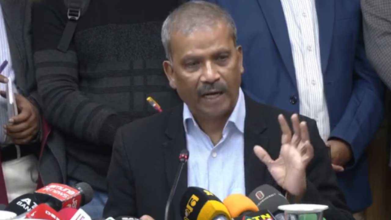 ভোটের সময় এই সরকার যথেষ্ট নিরপেক্ষ থাকবে: আসিফ নজরুল