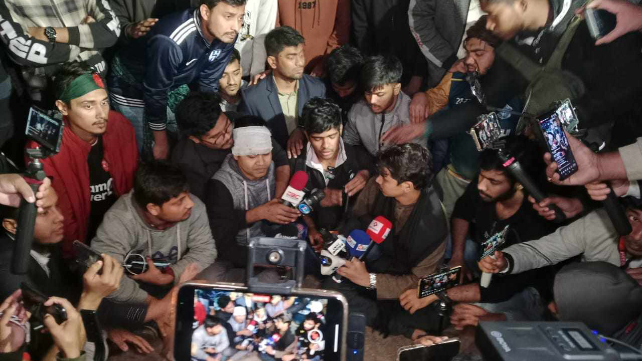 আজ ঢাকা অবরোধ, ঘোষণা দিয়েছে সাত কলেজের শিক্ষার্থীরা