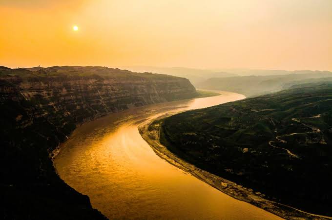 উম্মে কুলসুম ঝুমুর কবিতা 'বরফ গলা নদী'