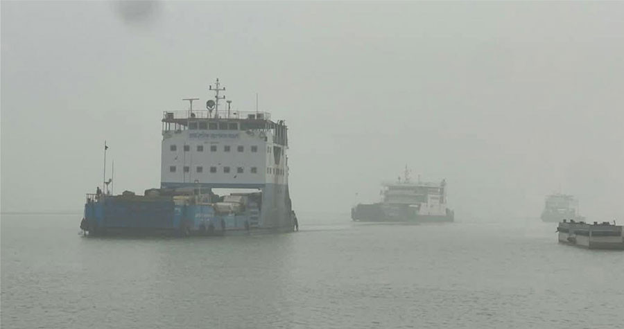 ৮ ঘণ্টা পর দৌলতদিয়া-পাটুরিয়ায় ফেরি চলাচল স্বাভাবিক